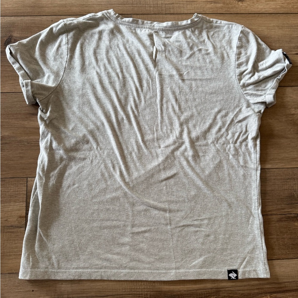 Rabbit Running x Kokom Scrunchies Remix Pocket Tee | M | VGUC | Grey/Floral - Picture 5 of 7